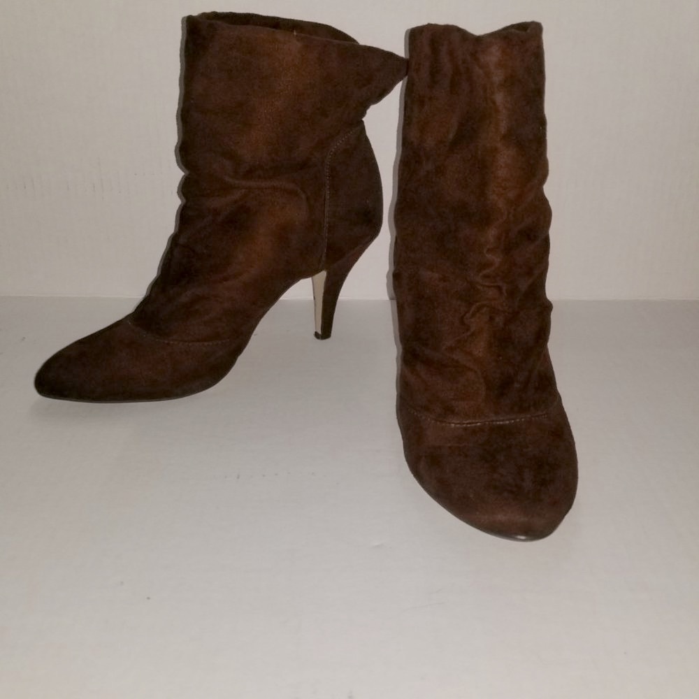 BAMBOO Brown‎ Heels Booties